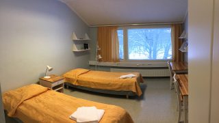 Accommodation all year round on a college campus. A quiet and green area in Kälviä, only 20 minutes from Kokkola.